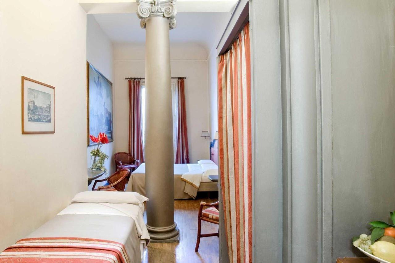 Hotel Unicorno Firenze Kültér fotó