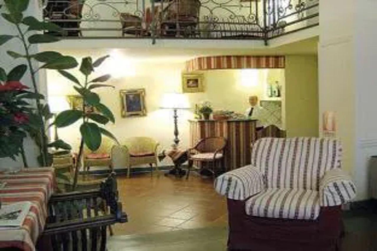 Hotel Unicorno Firenze Kültér fotó
